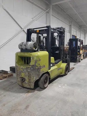USED 2020 CLARK CGC70 – 15500 LB. CUSHION TIRE FORKLIFT