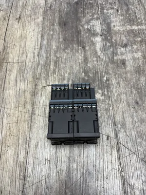 Used SIEMENS 3RH2262-1BB40 Misc Electrical & Power Parts South Carolina US | ESS Industrial Equipment Sales #1309595