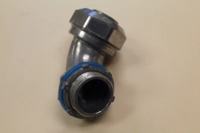 New Metal 3/4" Elbow Connector