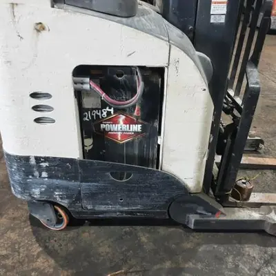 USED 2019 CROWN RR5725-45