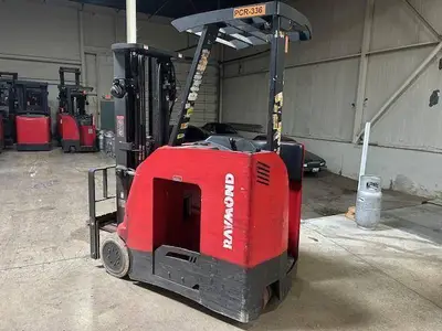 Used 2016 RAYMOND 425C35TT 3-Wheel Stand up Electric Counterbalance Forklifts Illinois US | Somerset Equipment Sales #1546203