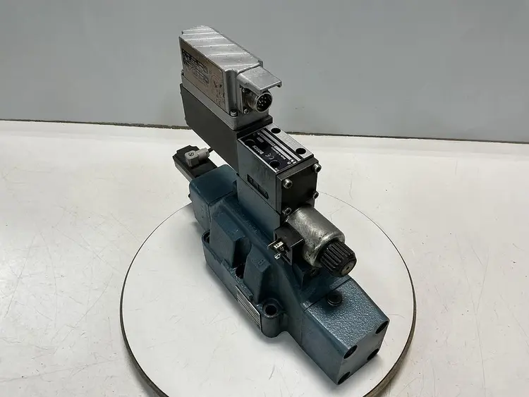 Used BOSCH 0 811 404 608 Valves/Fittings Michigan US | Ideal Machinery #688880