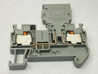 PT 4-MT | Phoenix Contact  Knife Disconnect Terminal Block 3211933 w/ P-CO LOT OF 6 -  Used