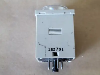 USED OMRON H3CR-A8