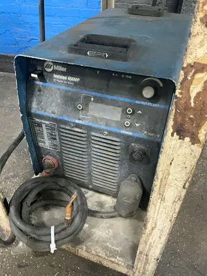 USED MILLER INVISION 456MP