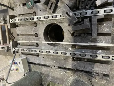 USED HL 1000 TON 4 COLUMN PRESS