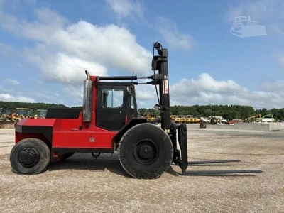 Used 1982 TAYLOR TYB250M Internal Combustion Forklifts: Pneumatic Tire North Carolina US | Southeastern Equipment Corp #1467800