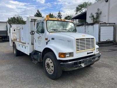 Used 2000 _UNKNOWN_ _UNKNOWN_ Fuel & Lube Trucks Oregon US | KNM Equipment Sales & Service #1363620
