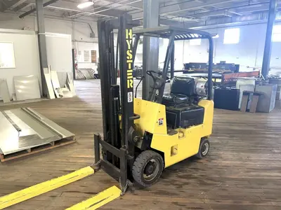 USED HYSTER S30XL