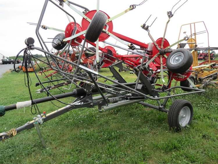 New | in-Stock 2024 MASSEY FERGUSON TD776TRC Tedders Pennsylvania US | Zimmerman Farm Service #1409943