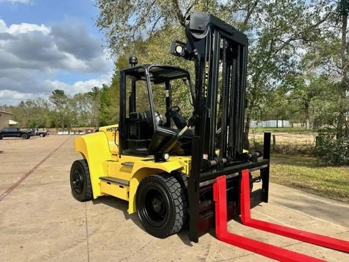 USED 2017 HYSTER H210HD