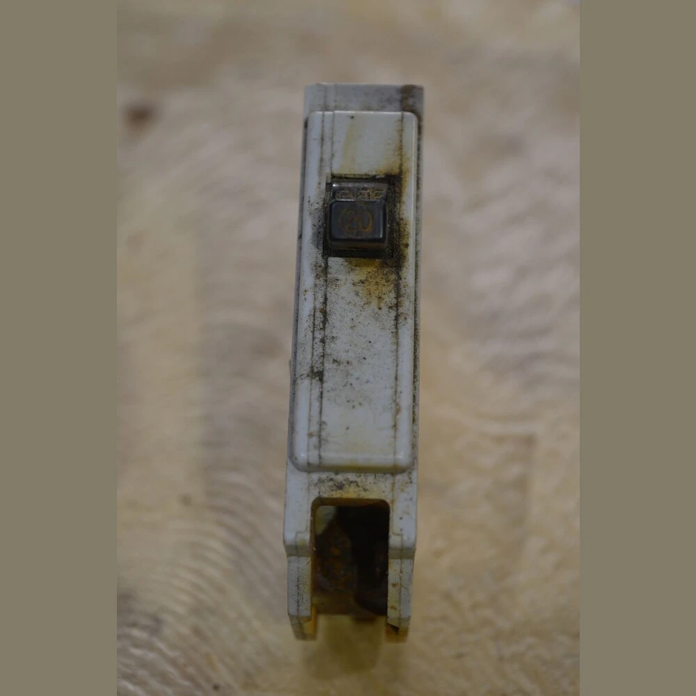 Commander 1 Pole 20 Amp Breaker