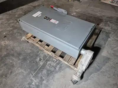 USED SQUARE D CH365R
