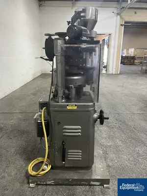 USED Manesty Manesty Betapress Tablet Press. 16 Stations