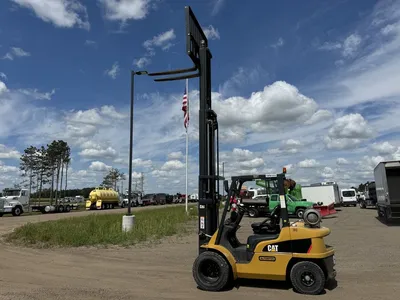 Used 2020 CATERPILLAR GP30N Internal Combustion Forklifts: Pneumatic Tire Minnesota US | Carco Truck & Equipment #1514171