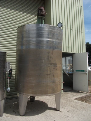 2,500L S/S Enclosed Vertical Mixing Tank 5 kW
