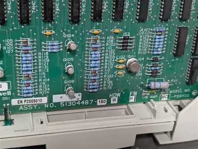 Honeywell 51304487-150 UCN Digital Output Card MC-PDOX02 HDW: W FW: H Used