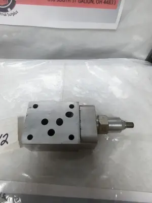 USED SUN HYDRAULICS DBT