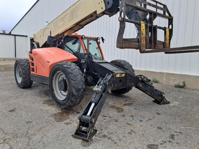 USED 2016 JLG 1255