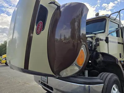 USED 2017 PETERBILT 348