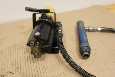 Used ENERPAC PA SERIES Hydraulic Pumps Minnesota US | Machinesused.com #1295555