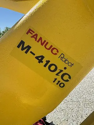 Used FANUC M-410IC/110 NEW NEVER USED 4 AXIS PALLETIZING ROBOT WITH R-30IB PLUS CONTROLLER Palletizers | Harbor Machinery Inc. #1283377