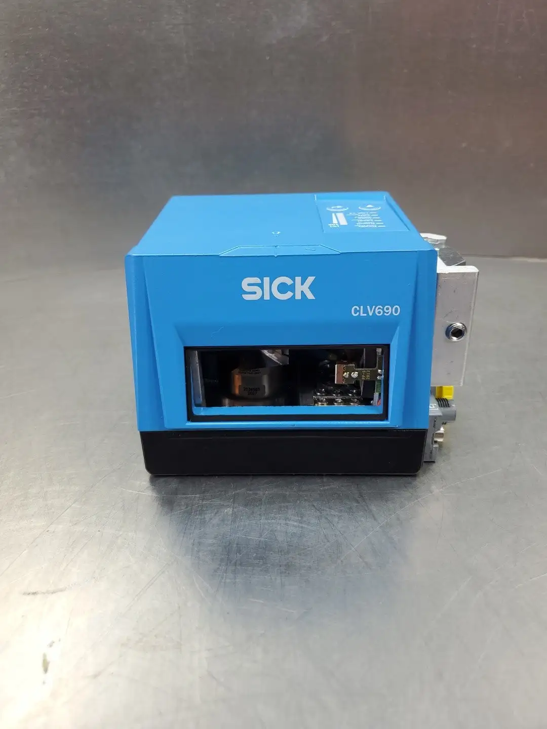USED SICK CLV690-0000 Industrial Barcode Scanning Sensor, P/N:1056600