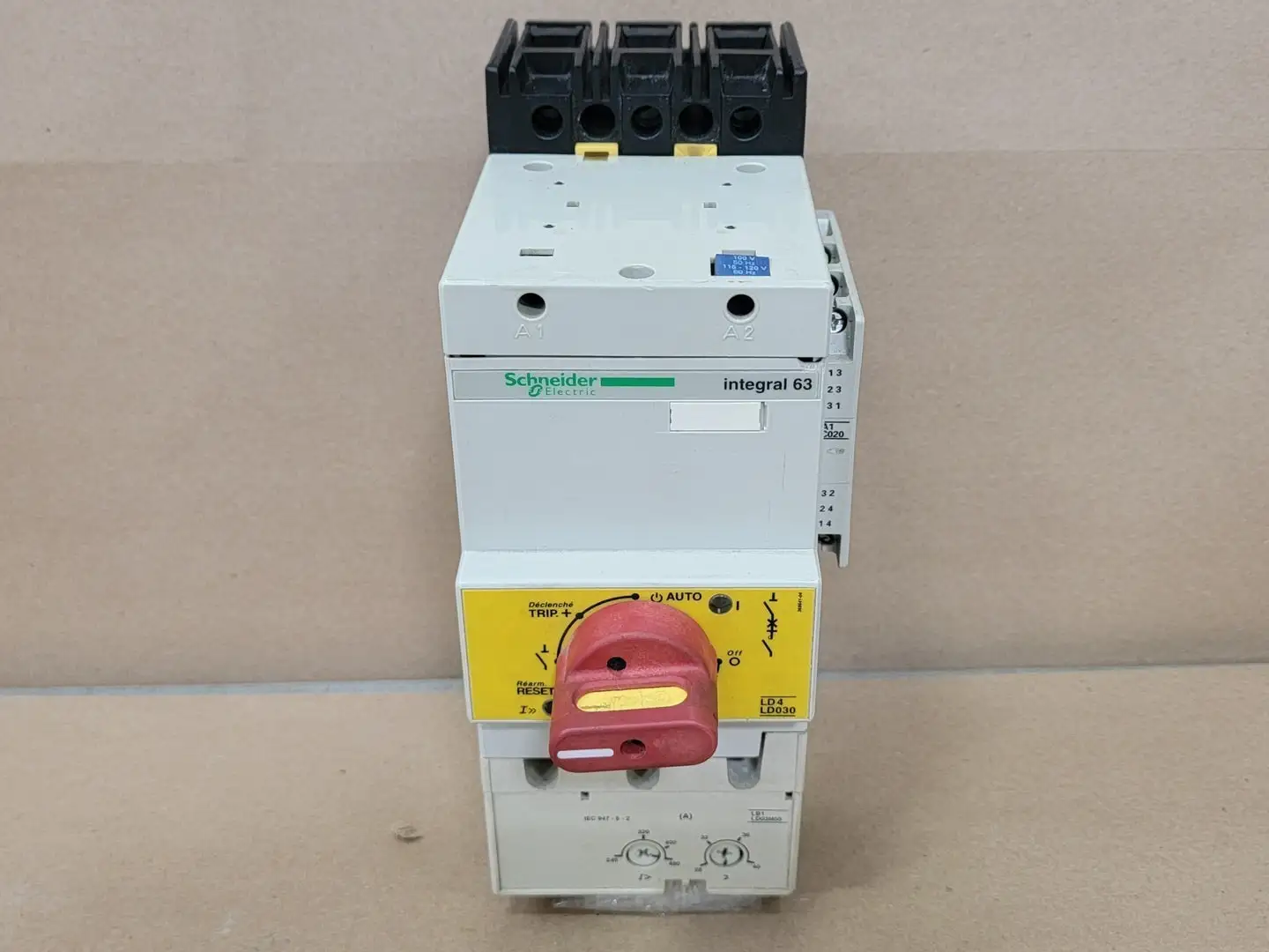 Used SCHNEIDER ELECTRIC LD4LD030FC Switchgears British Columbia CA | Lenmark #239429