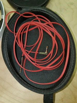 USED Beats Monster Beats Studio
