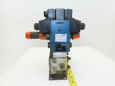 Rexroth Z2S 6-1-64/V 4 Port 2 & 3 Way Regulated Check Hydraulic Valve Assembly
