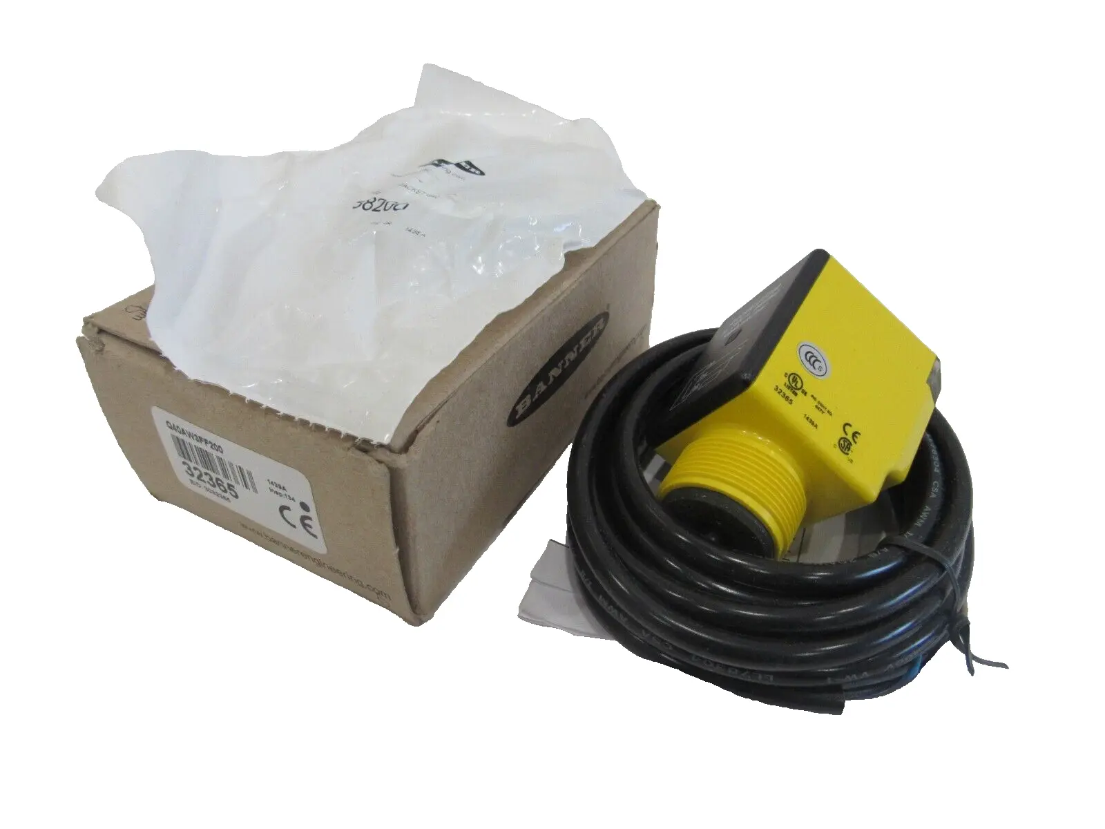 NEW BANNER ENGINEERING Q40AW3FF200 PHOTOELECTRIC SWITCH