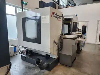 USED 2013 MAXCUT MCV-4425 RH-20