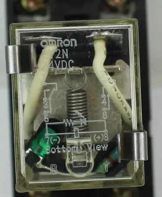 USED OMRON LY2N