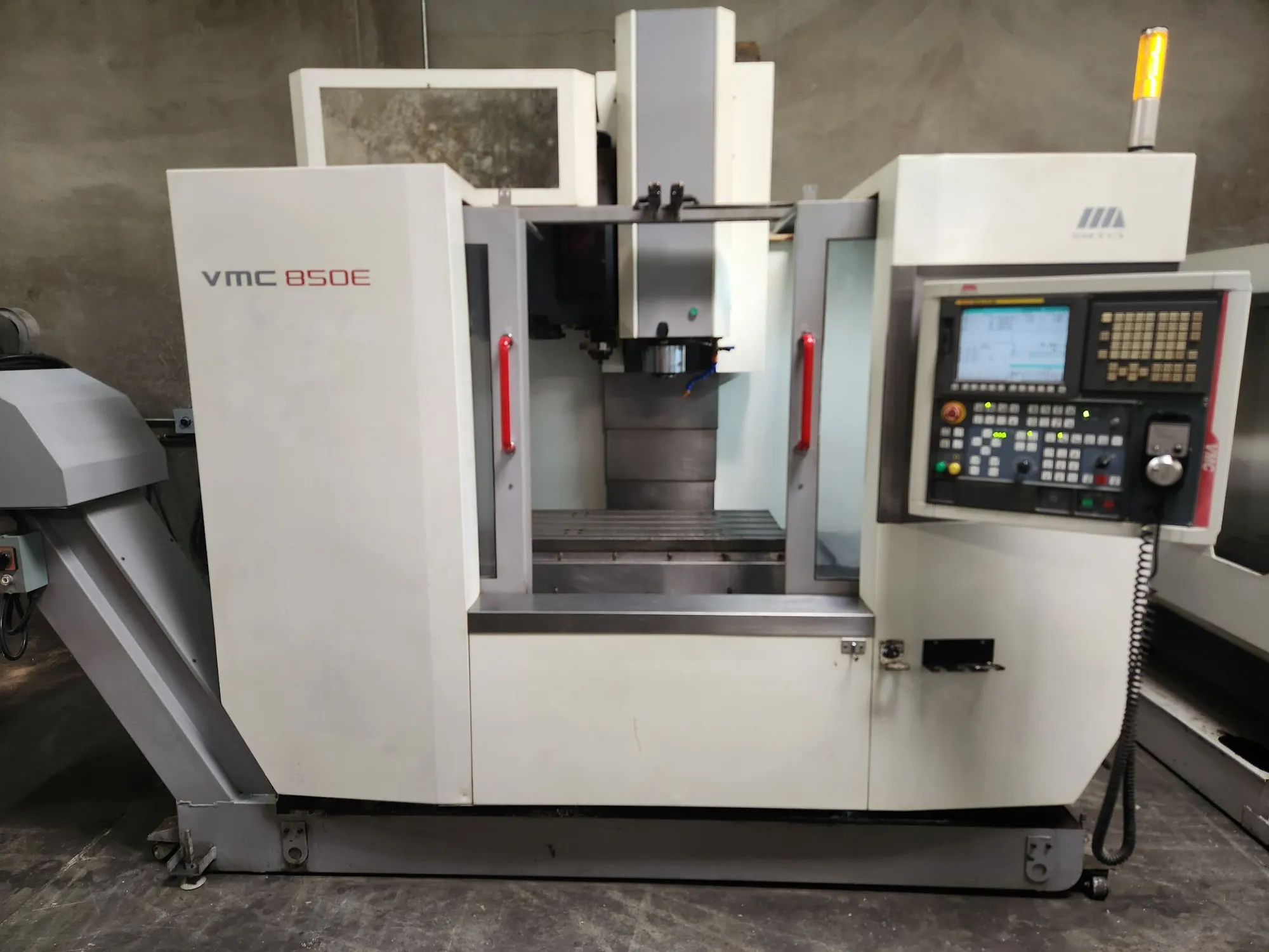 Used 2014 SMTCL VMC850E Vertical Machining Centers California US | SMS Engineering #1412132