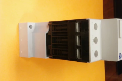 USED Allen-Bradley 140M-D8E-B40 SER B WITH 100-C09*10