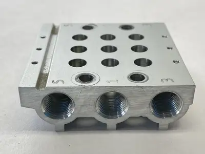 USED FESTO MANIFOLD RAIL PNEUMATIC VALVE BASE 566619