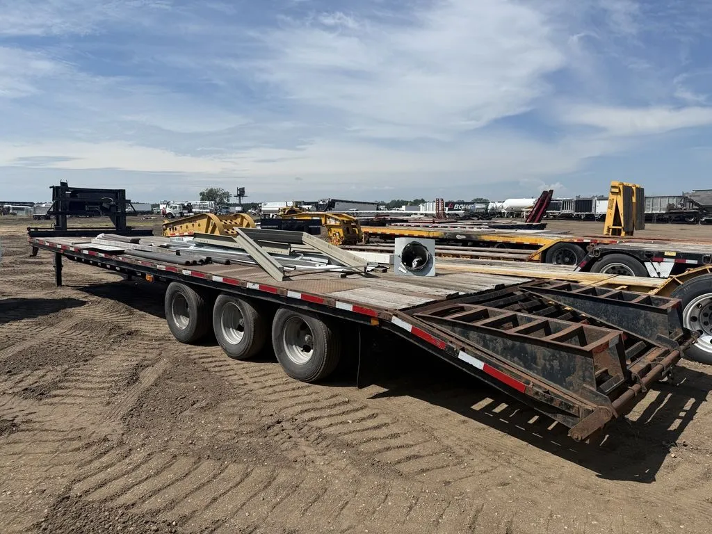 Used 2015 TEXAS PRIDE THREE AXLE Deckover Trailers Minnesota US | Carco Truck & Equipment #1514133