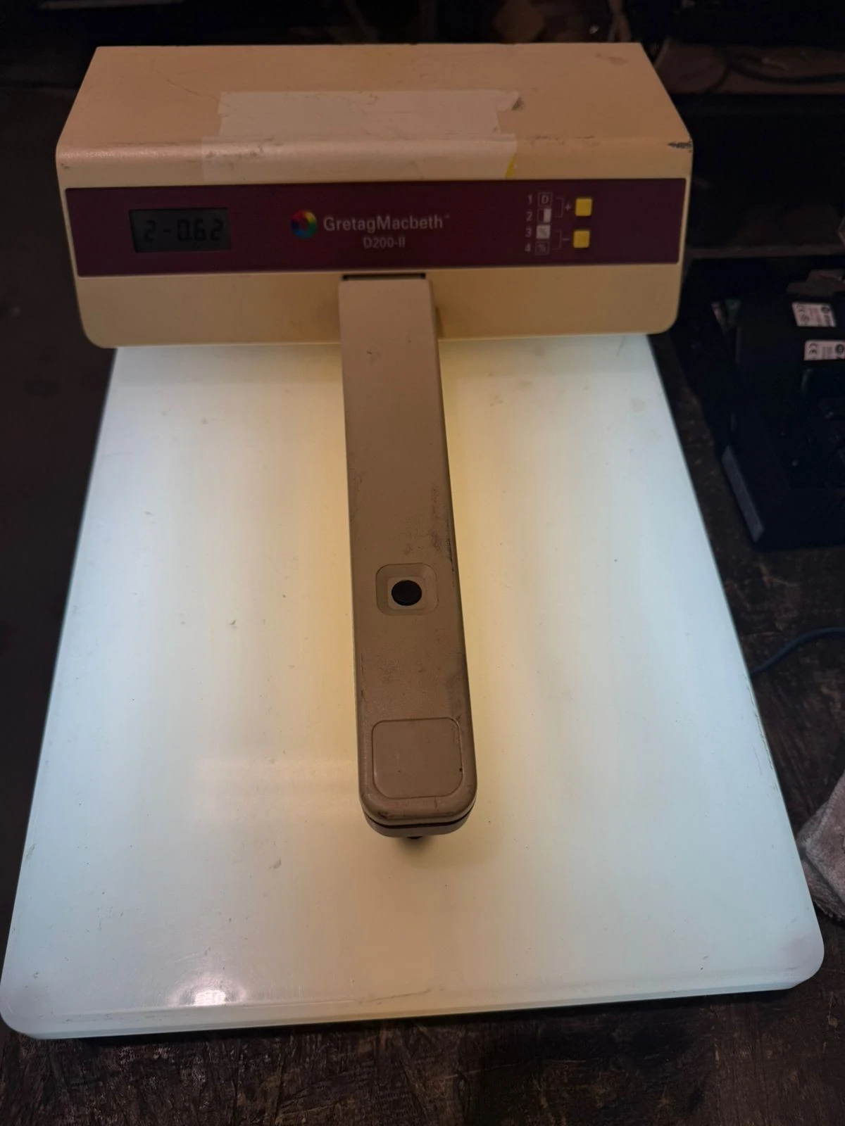 Gretag D200 II, Boxed 3246 / 36.51.03 117V 50/60Hz 55Va Ch-8105 (12.4.8)