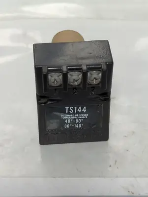 Used MAXITROL SELECTRA TS144 HVAC Parts and Equipment Ohio US | Surplus Asset Holdings #1540837