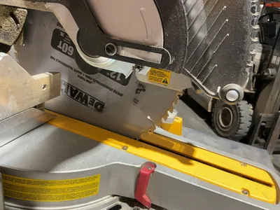 Used _UNKNOWN_ _UNKNOWN_ Miter Saws Michigan US | Miedema Asset Management Group #1295053