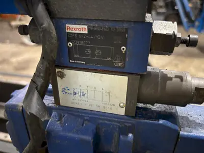 AMERICAN SERVO DRIVEN HYDRAULIC FLYING CUTOFF SHEAR WITH AMS CONTROLS: STOCK #18161