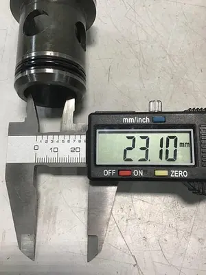 USED VICKERS 25-D20-10
