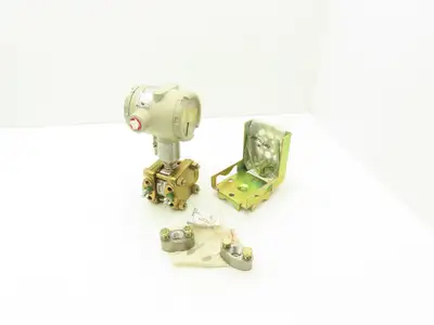 Honeywell ST3000 Smart Pressure Transmitter 11-42VDC 0-100 INH20 1/8"NPT