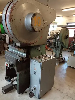 Used 1981 SMERAL LEN 25 P C-Frame Presses CZ | Amaron s.r.o. #1066457