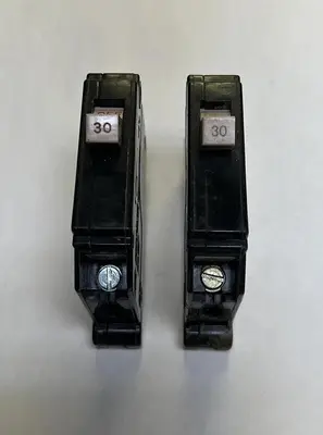 USED CUTLER-HAMMER CH130