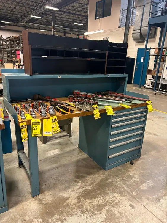 Used _UNKNOWN_ _UNKNOWN_ Work Benches Virginia US | Myron Bowling Auctioneers Inc #1553467
