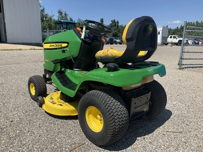 Used JOHN DEERE X300 Mowers Michigan US | Miedema Asset Management Group #1337425