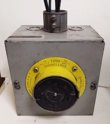 USED Hubbell HBL26421