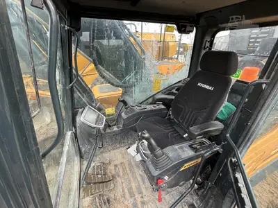 Used 2023 HYUNDAI HX350AL Crawler Excavators Texas US | National Equipment Dealers #1422453