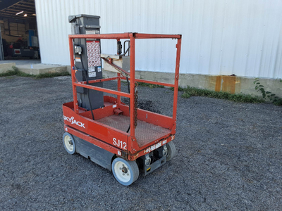 Used 2017 Skyjack SJ12 Vertical Mast Lifts Texas US | Stack Equipment #1550367